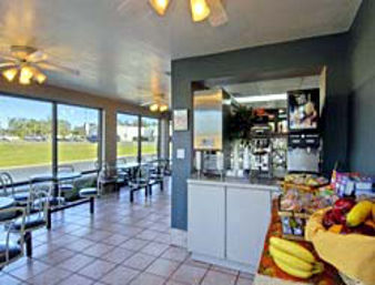 Howard Johnson Inn Pensacola Fl Exterior photo